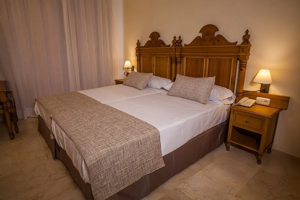 Hotel Villa Flamenca Нерха